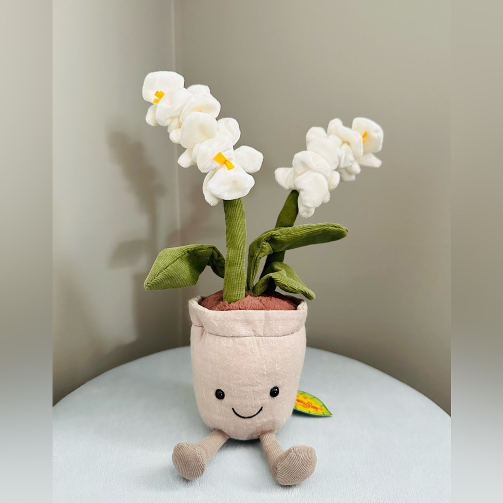 Jellycat amuseable cream orchid